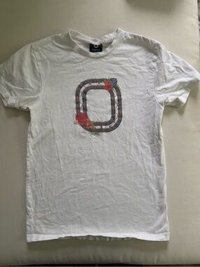 Overtime White Graphic Short Sleeve Tee with Floral 'O' Motif